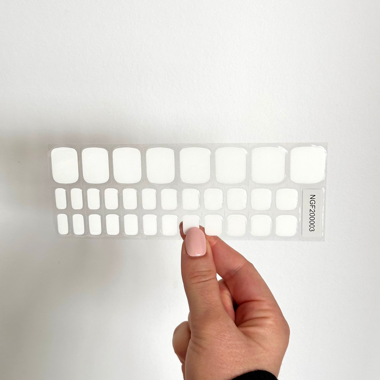 Pediküre-White-Gel-Lack-Sticker