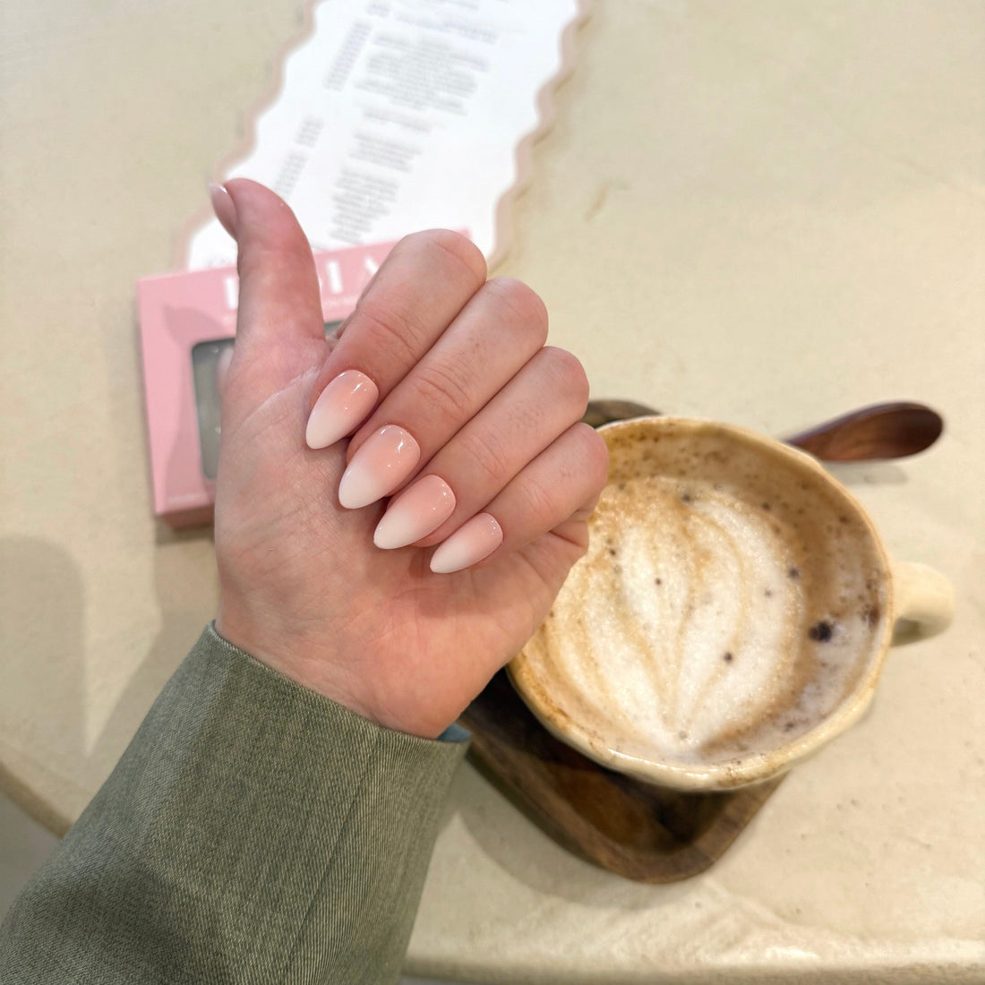 10 tips waardoor jouw manicure langer mooi blijft