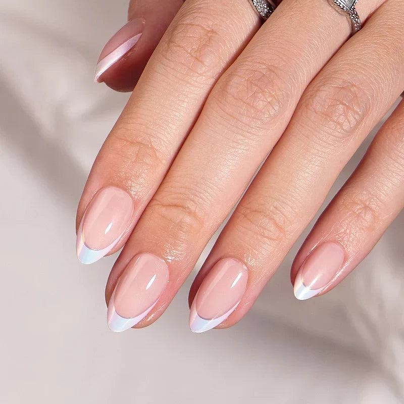 Gelnagels of press-on nagels? Dit zijn de verschillen
