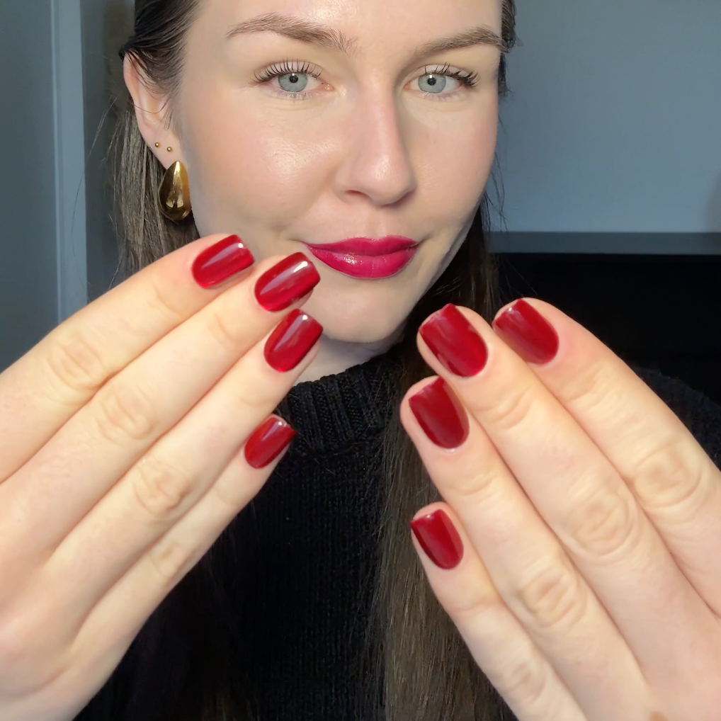 Red Affair Press-Ons